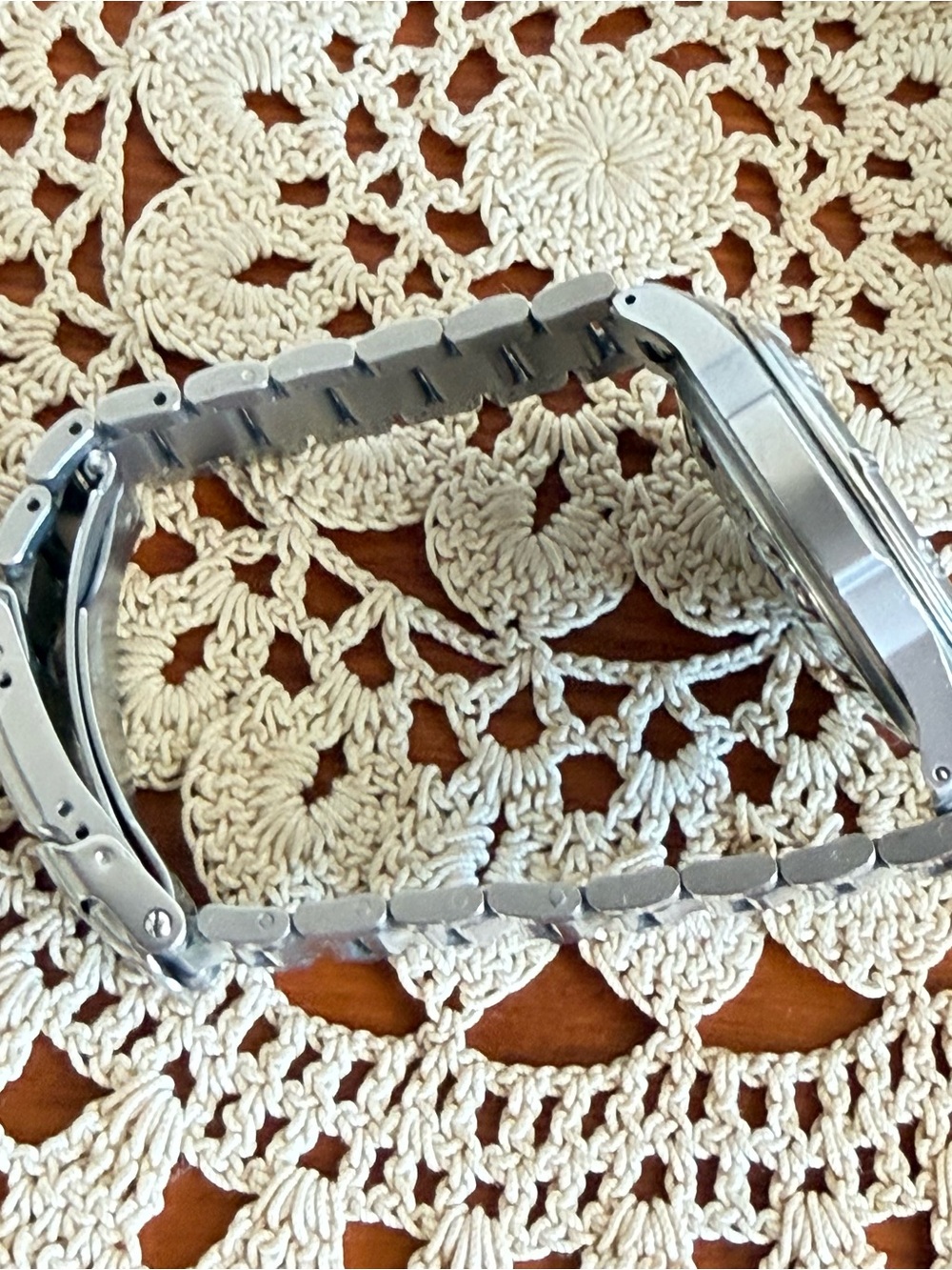 TAG Hever 4000 series
WF2110-K White Automatic Watch - Picture 7 of 14